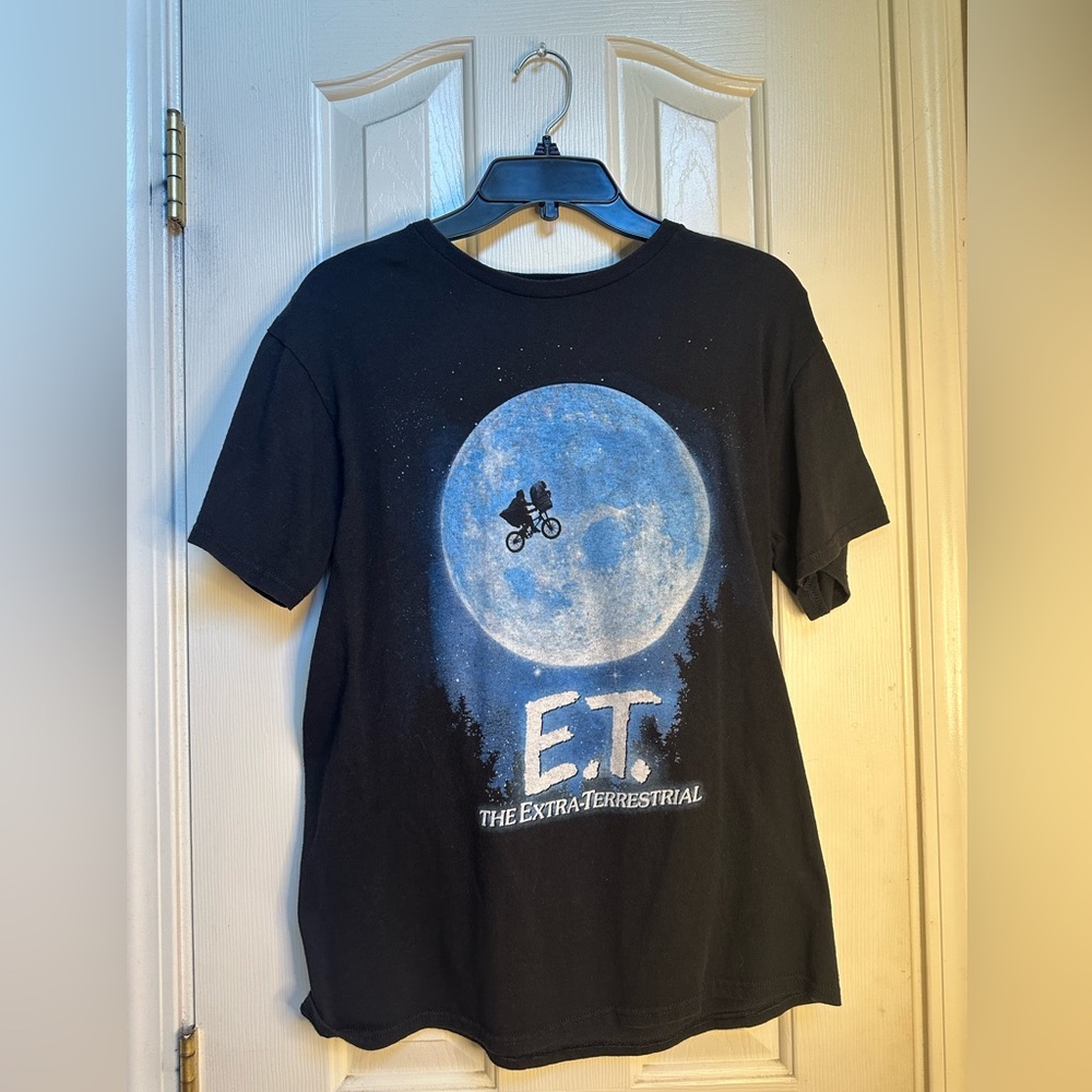 E.T Vintage Graphic Tee